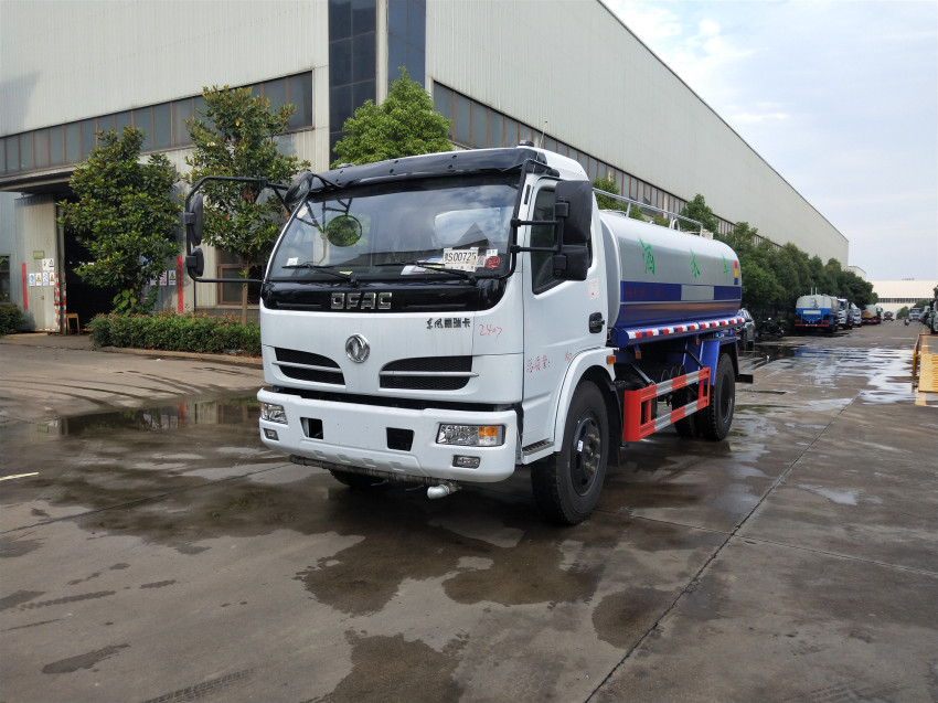 8吨洒水车价格-东风福瑞卡8立方洒水车价格报价