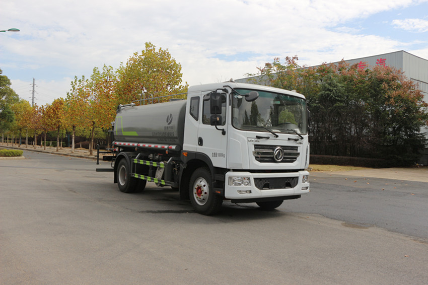 东风D9抑尘洒水车-东风15吨洒水车价格-湖北盈通
